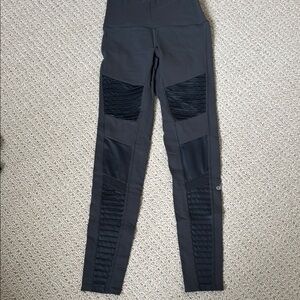 Alo Yoga Black Leggings with Textured Panels